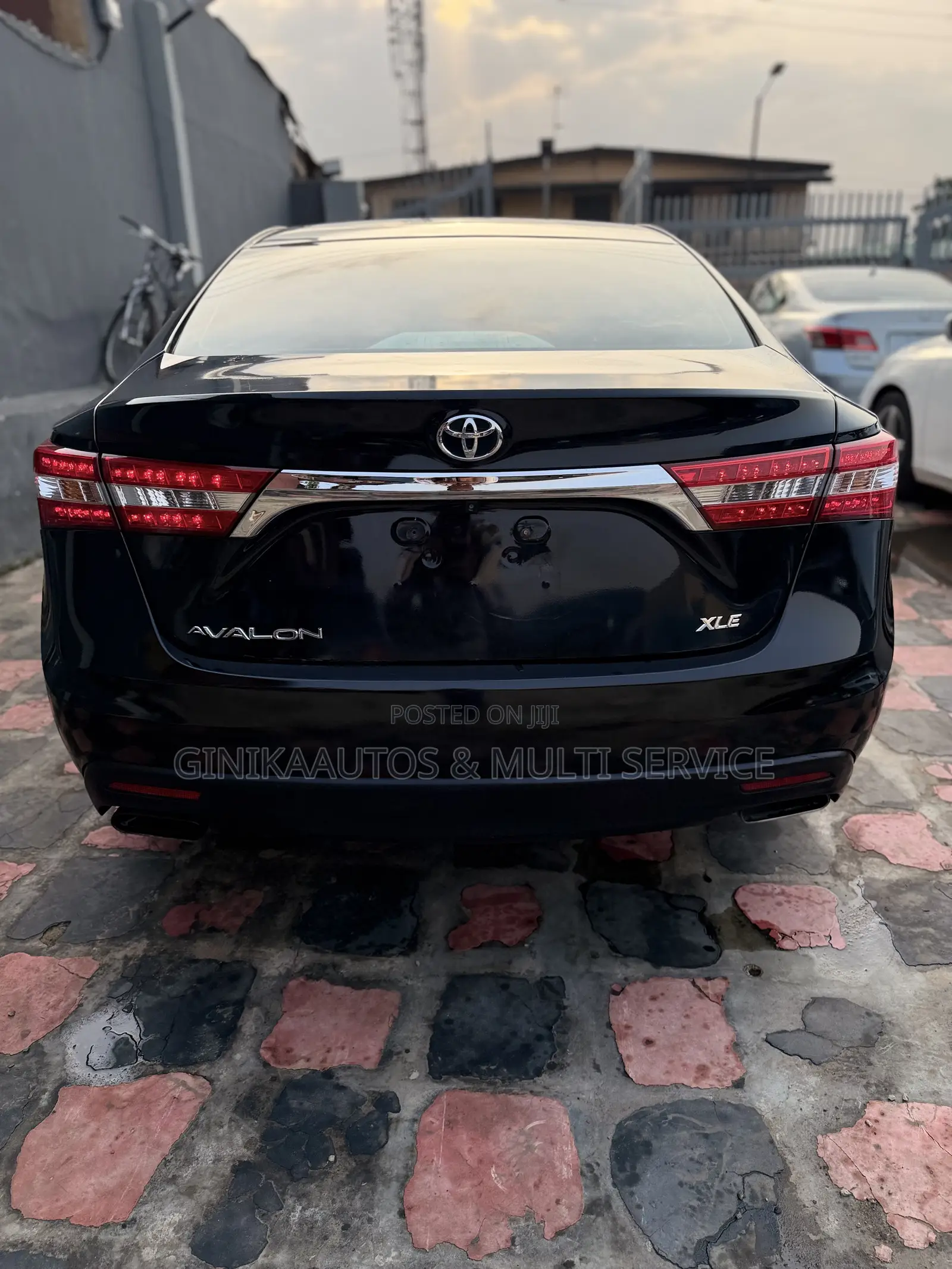 Toyota Avalon 2013 Black