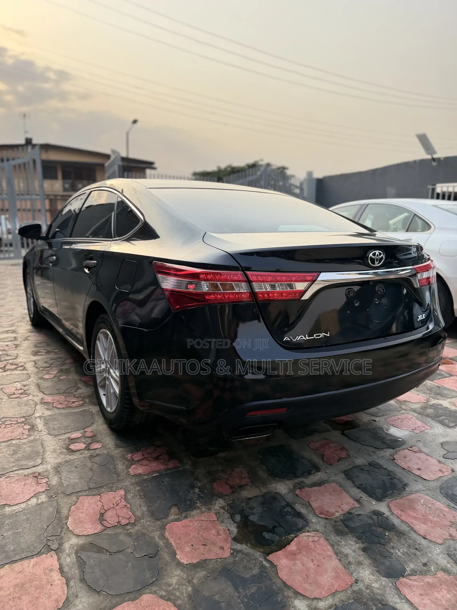 Toyota Avalon 2013 Black