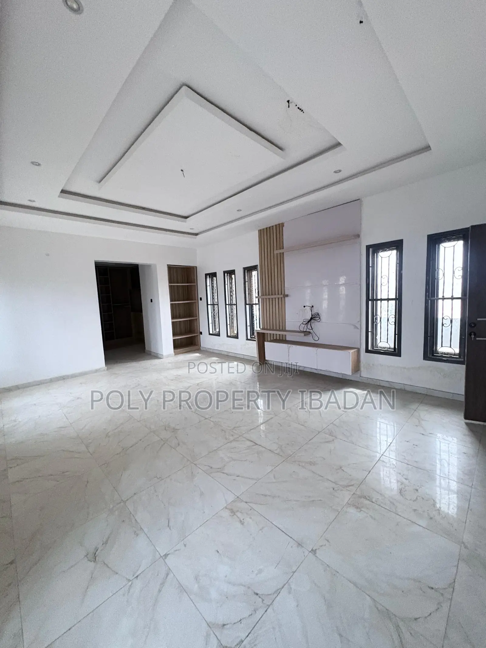 4bdrm Penthouse in Old Bodija Estate, Ibadan for sale