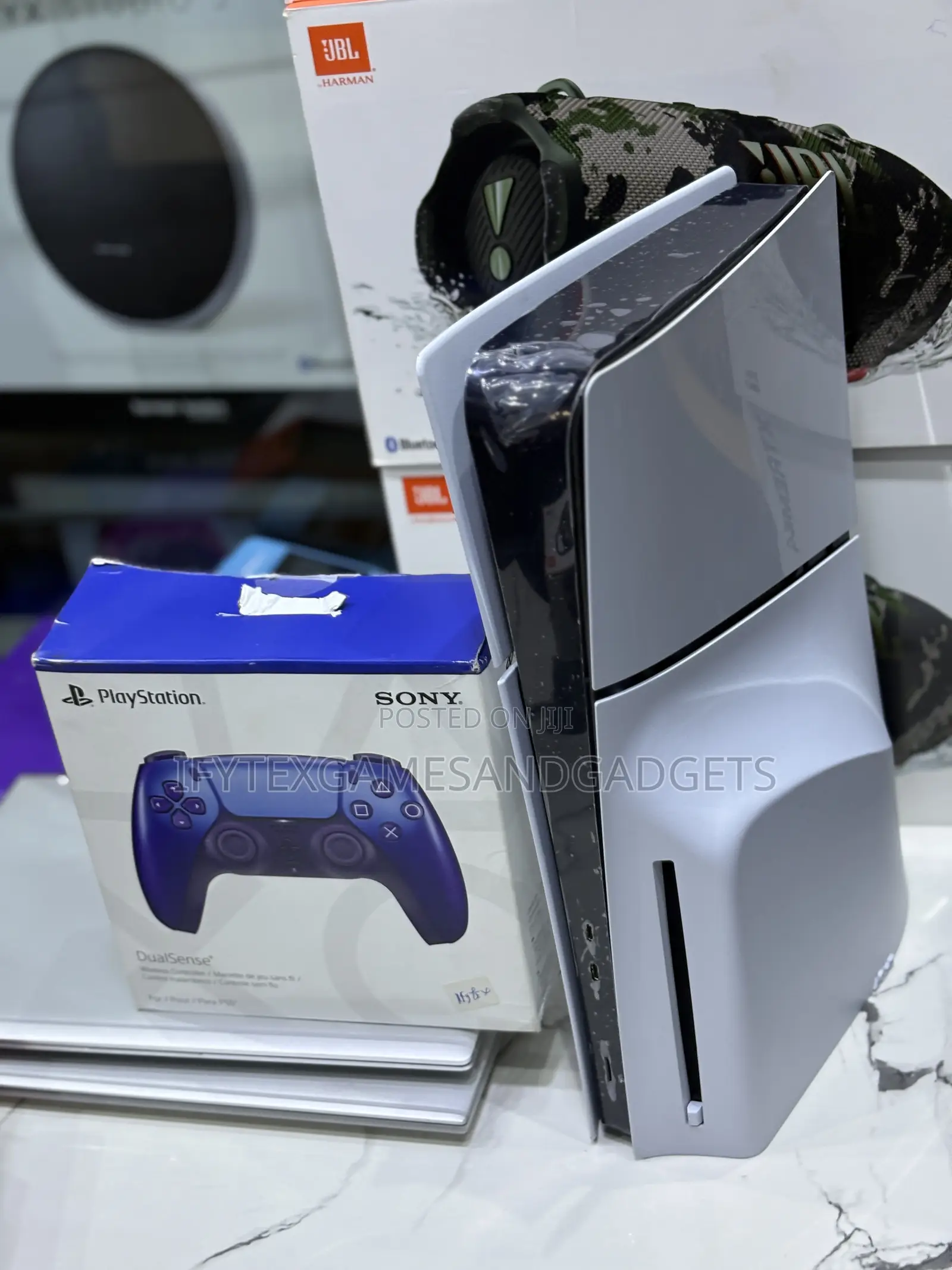 Neat Ps 5 Slim 1tb With 2 Pads and 12 Games Installed