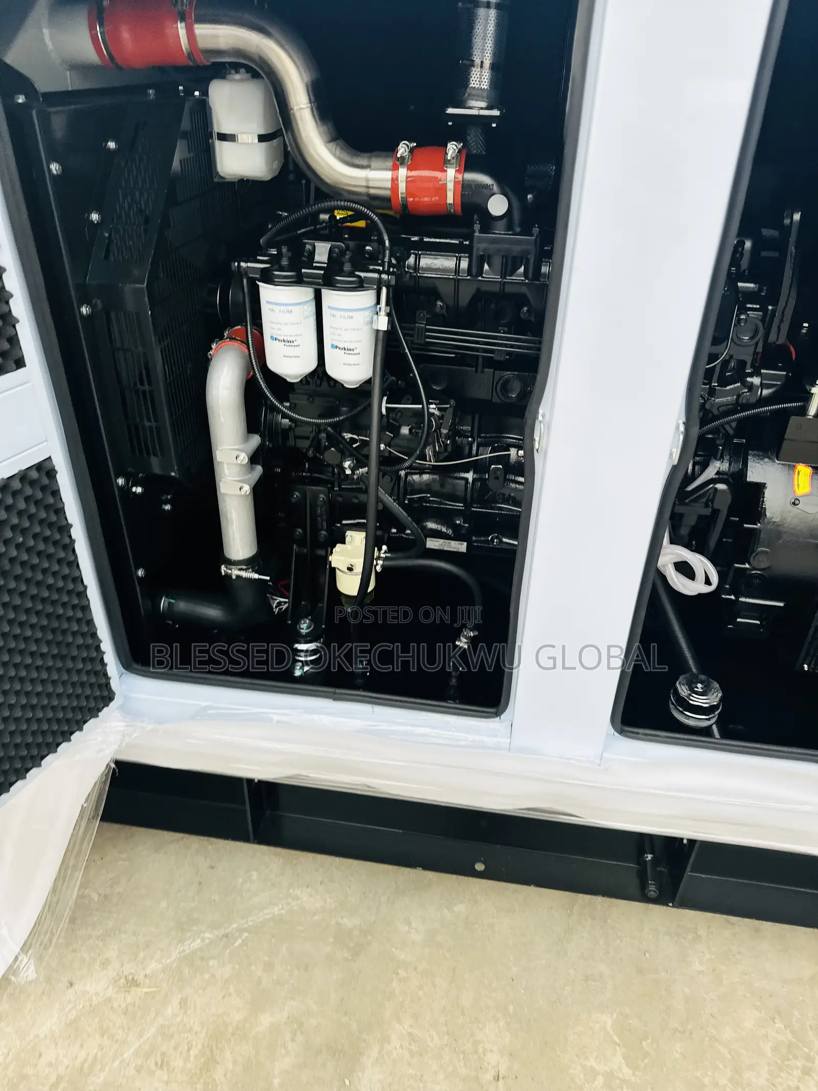 Direct 200kva Perkins Soundproof Generator With 2 Years Warranty