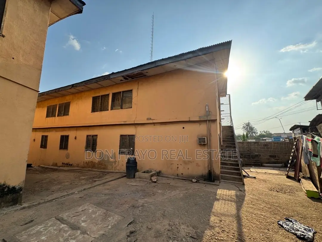 20bdrm Block of Flats in Challenge Road for sale