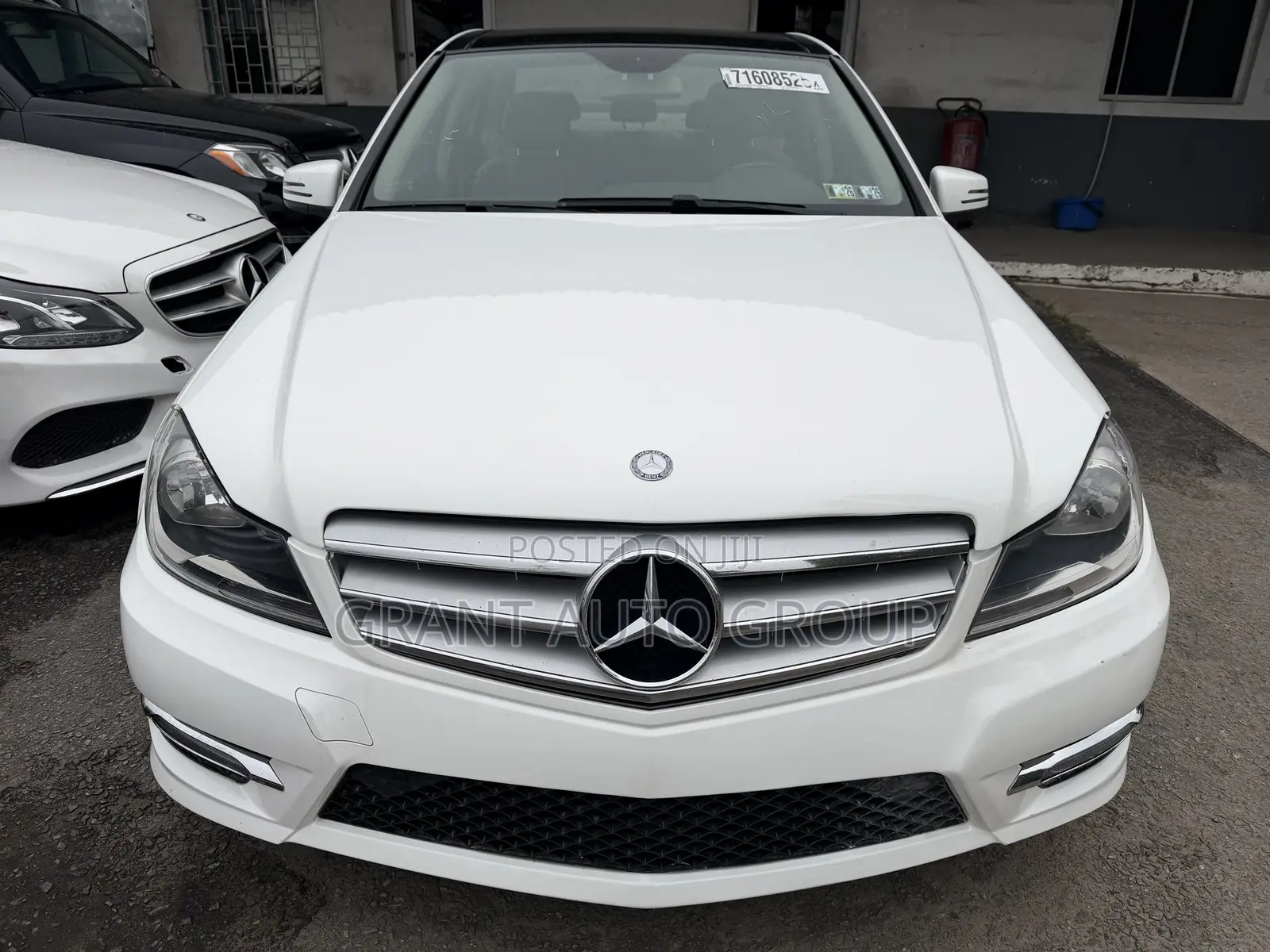 Mercedes-Benz C300 Luxury 4Matic Sedan AWD (3.5L 6cyl 7A) 2014 White