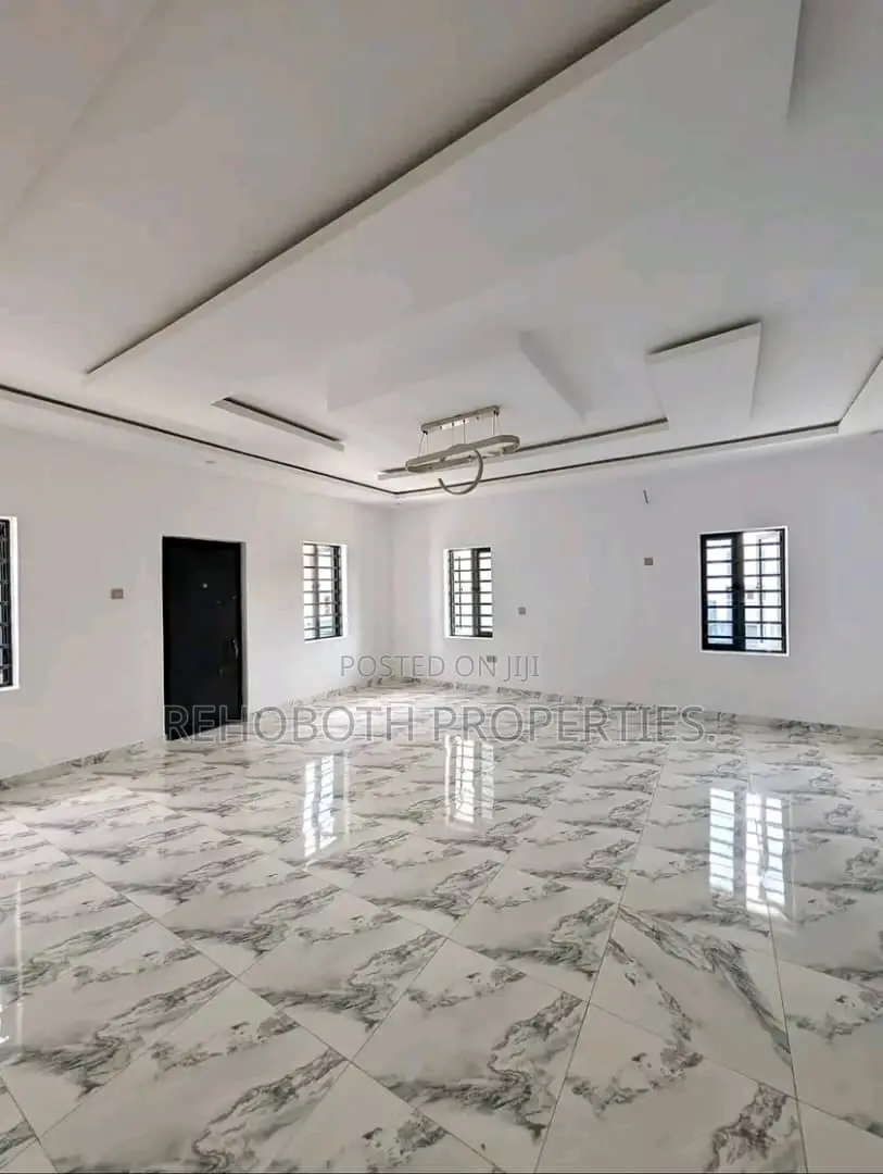 4bdrm Duplex in Chief Lateef Oyelade, Rind Road for sale