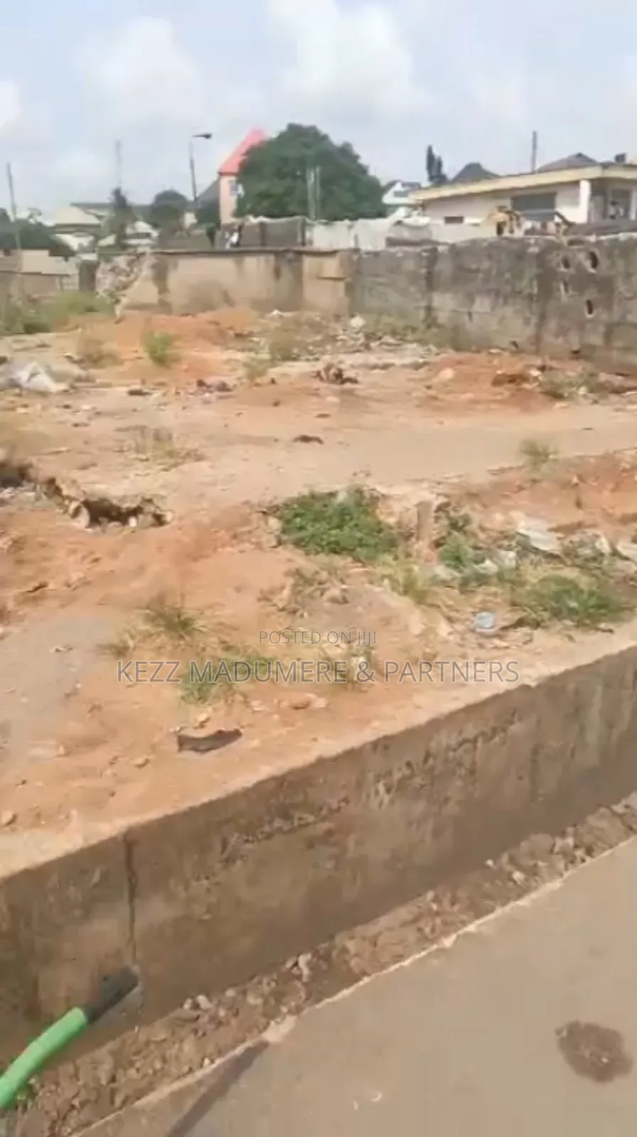For Sale : 530 SQMTRS Behind Conoil at Wethral, Owerri