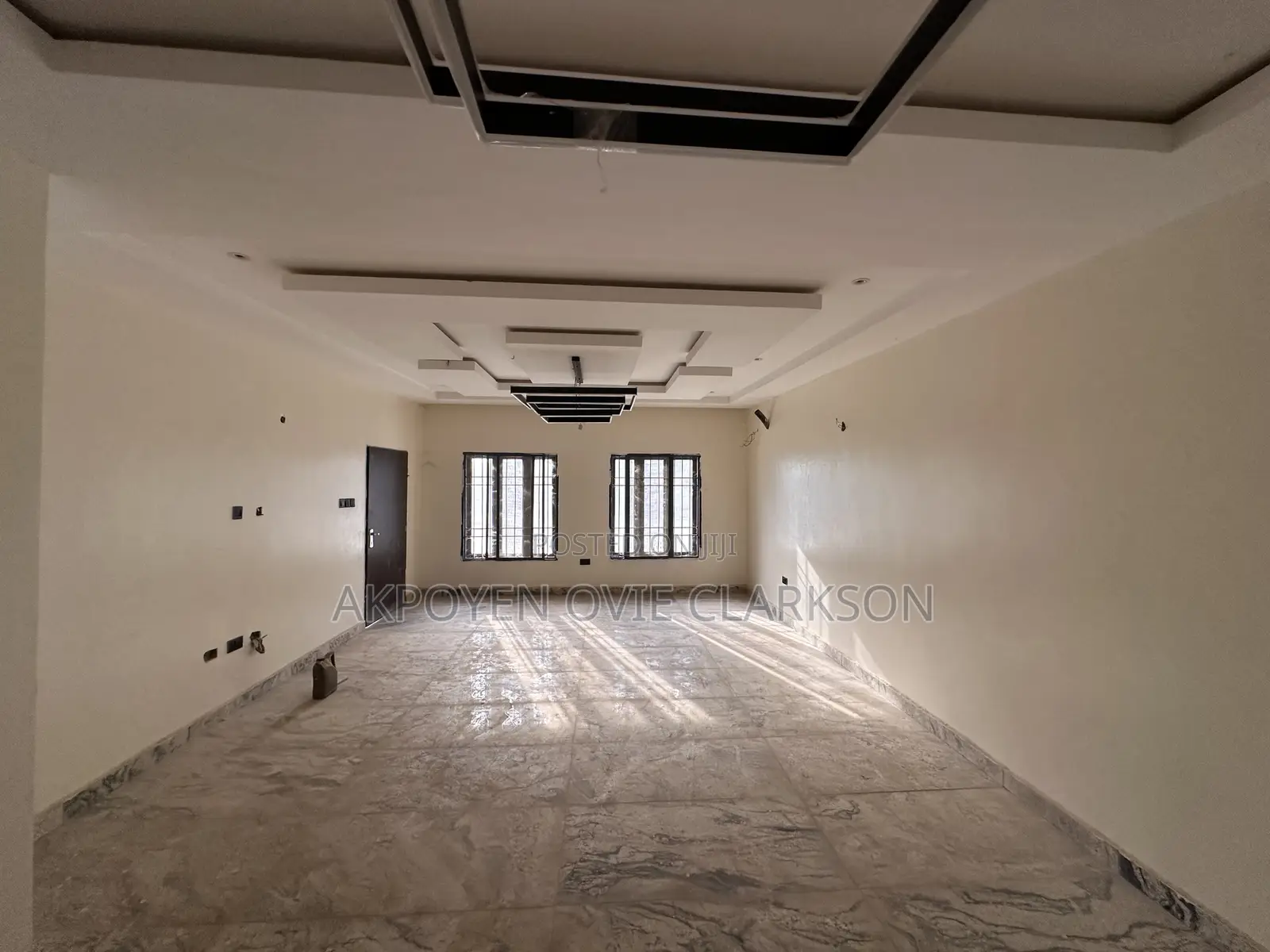 5bdrm Duplex in Mabushi for sale