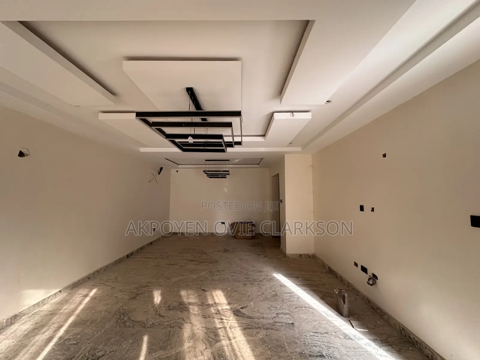 5bdrm Duplex in Mabushi for sale