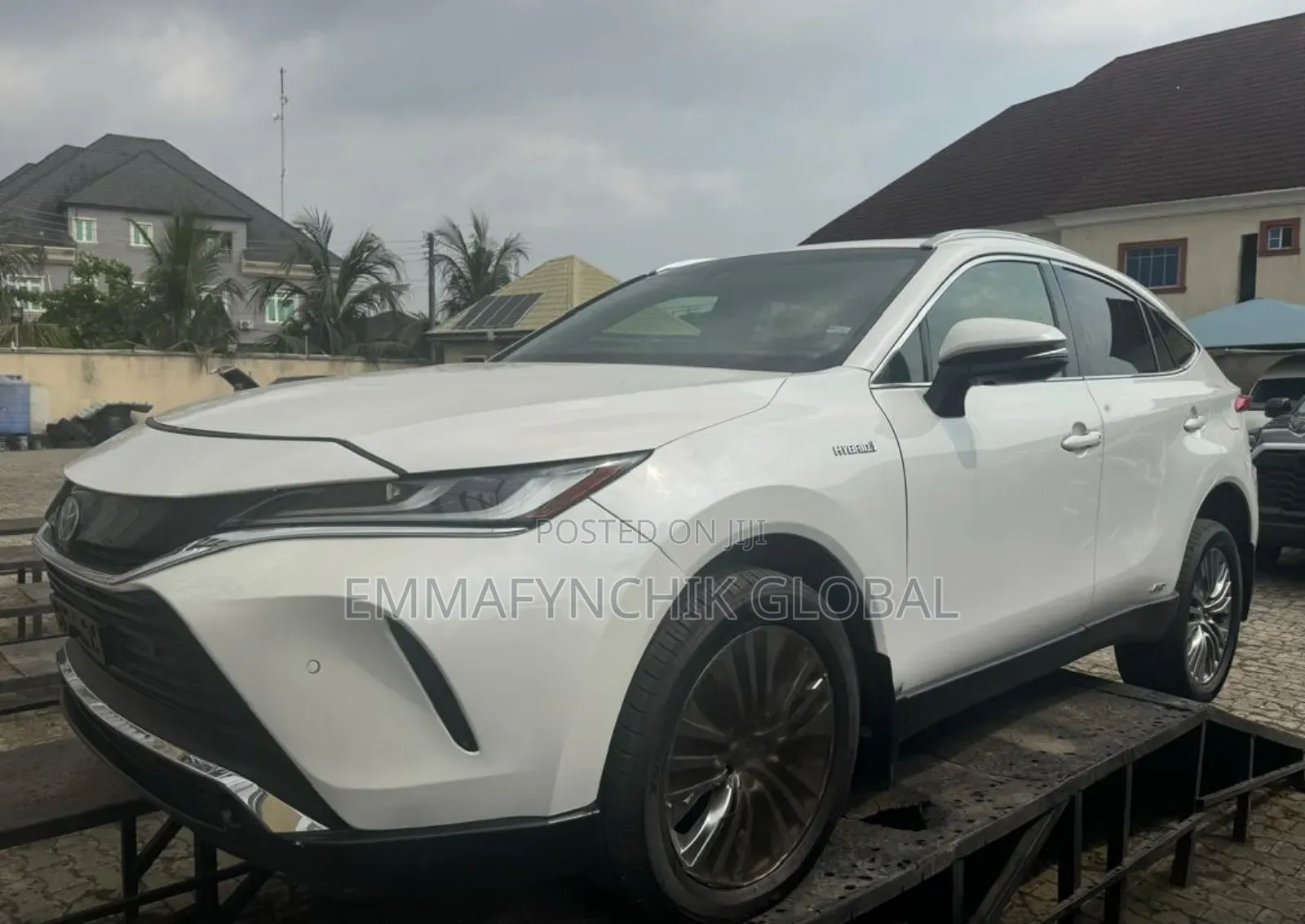 Toyota Venza XLE AWD 2023 White