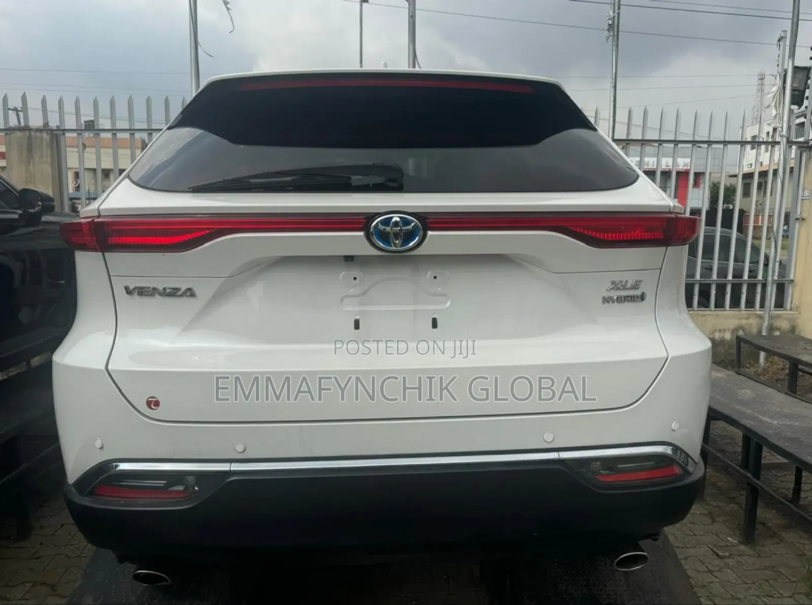 Toyota Venza XLE AWD 2023 White