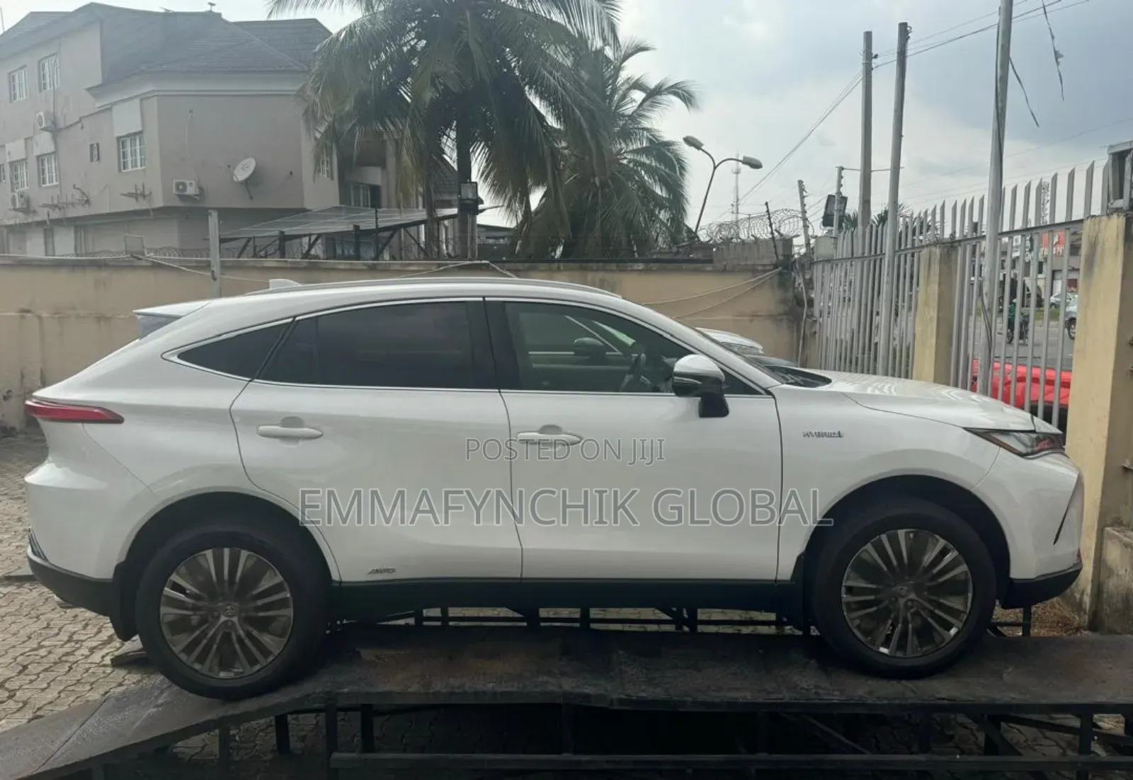 Toyota Venza XLE AWD 2023 White