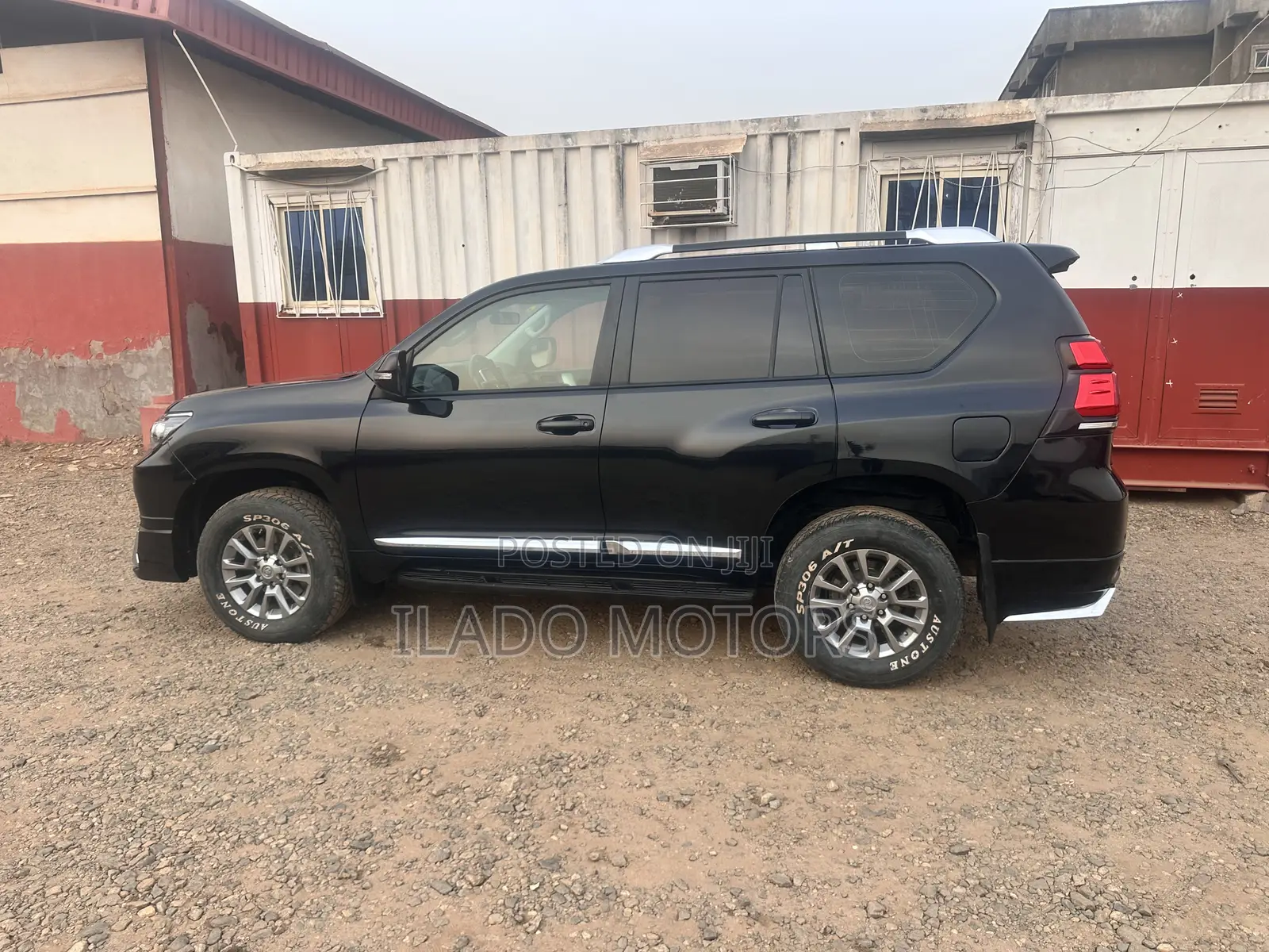 Toyota Land Cruiser Prado 2018 Black