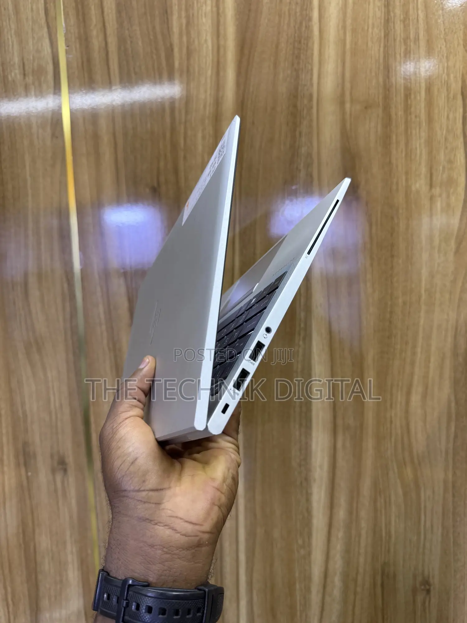 Laptop HP EliteBook 830 G7 16GB Intel Core I7 SSD 512GB