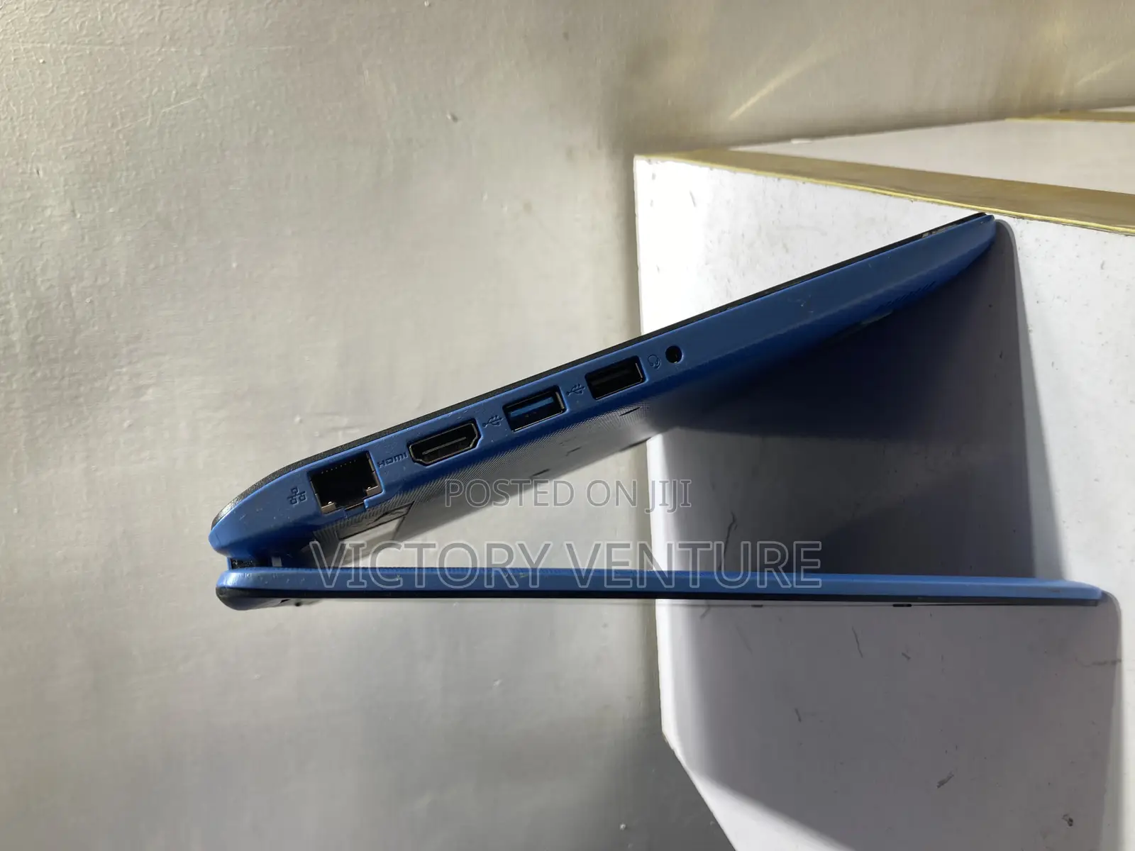 Laptop Acer Aspire R3-131t 4GB Intel Celeron HDD 320GB