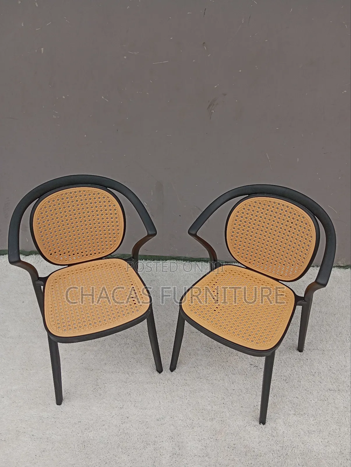 Modern Dining Chairs - Rattan Style Plastic Armchairs for Kitchen
