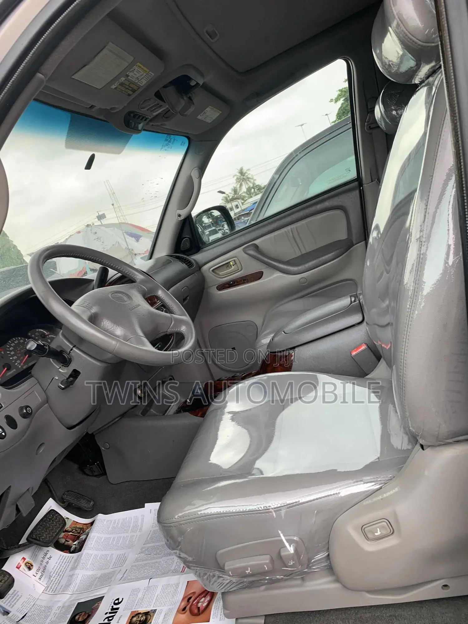 Toyota Sequoia Limited 4dr SUV 4WD (4.7L 8cyl 5A) 2005 Gray