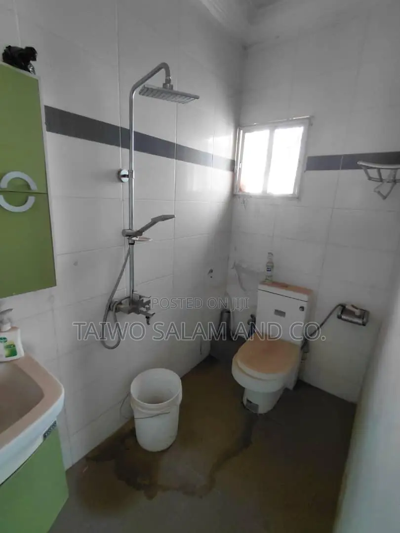 4bdrm Duplex in Akala Express for sale