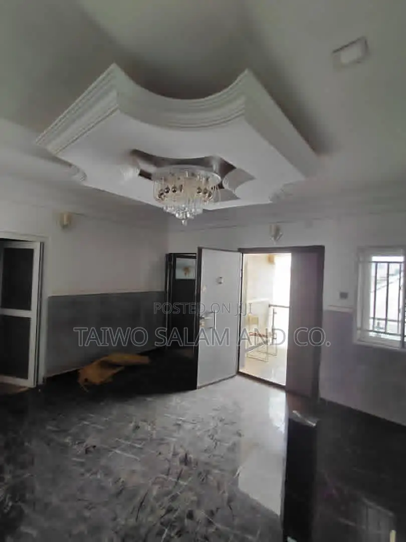 4bdrm Duplex in Akala Express for sale