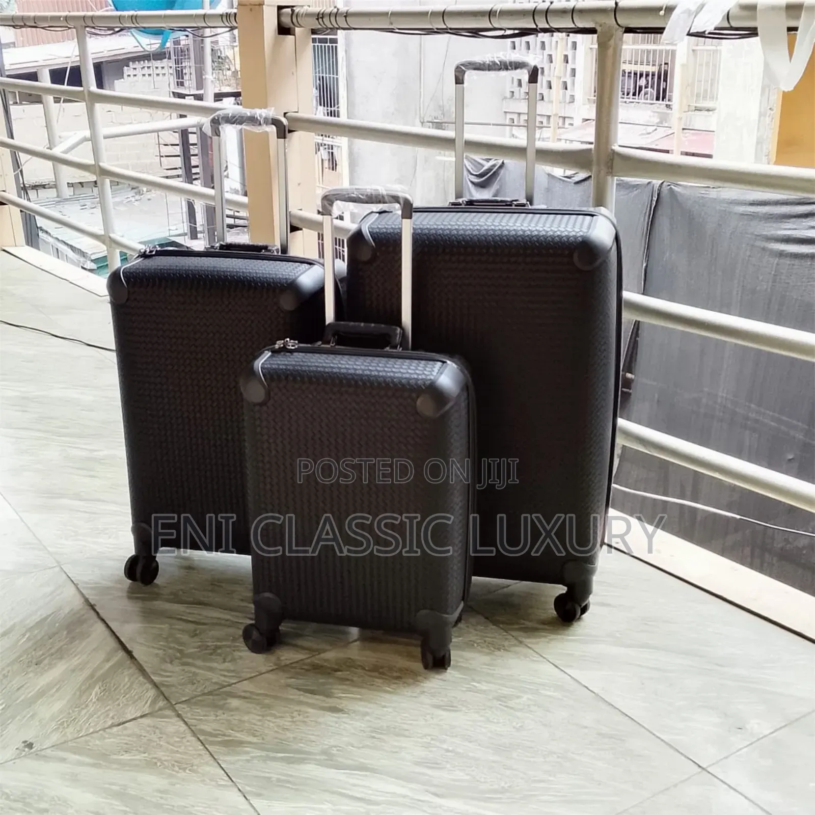 High Quality Luxury Travel Boxes Available In Store Well Banded