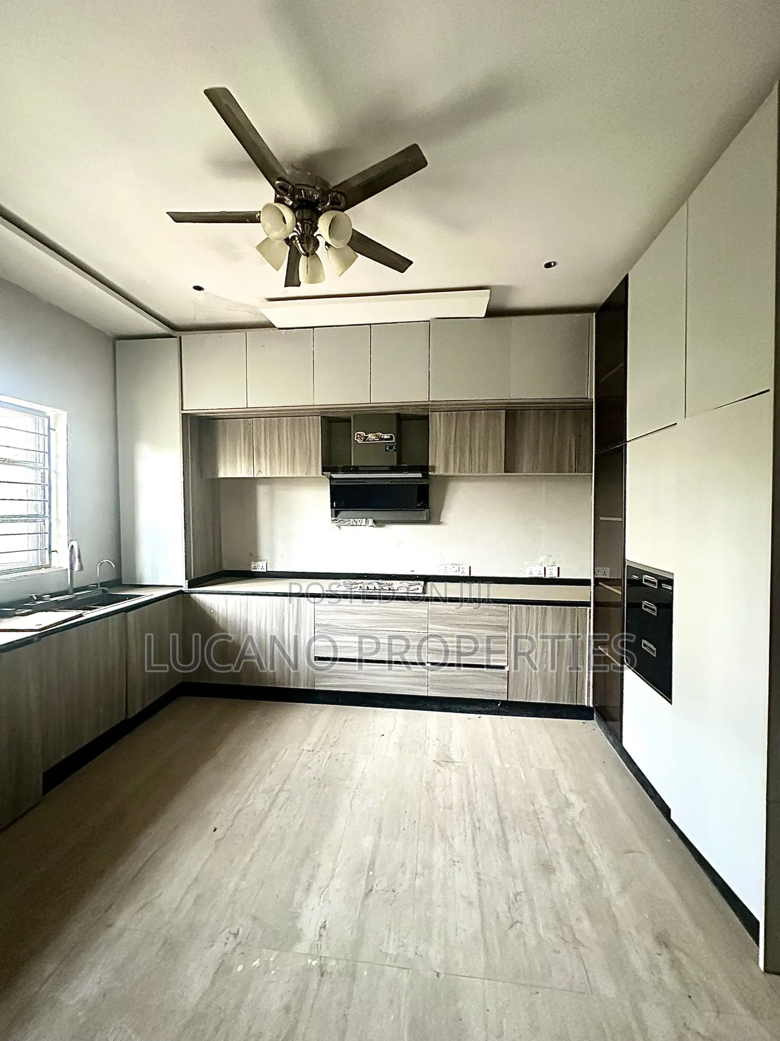 5bdrm Duplex in Utako for rent