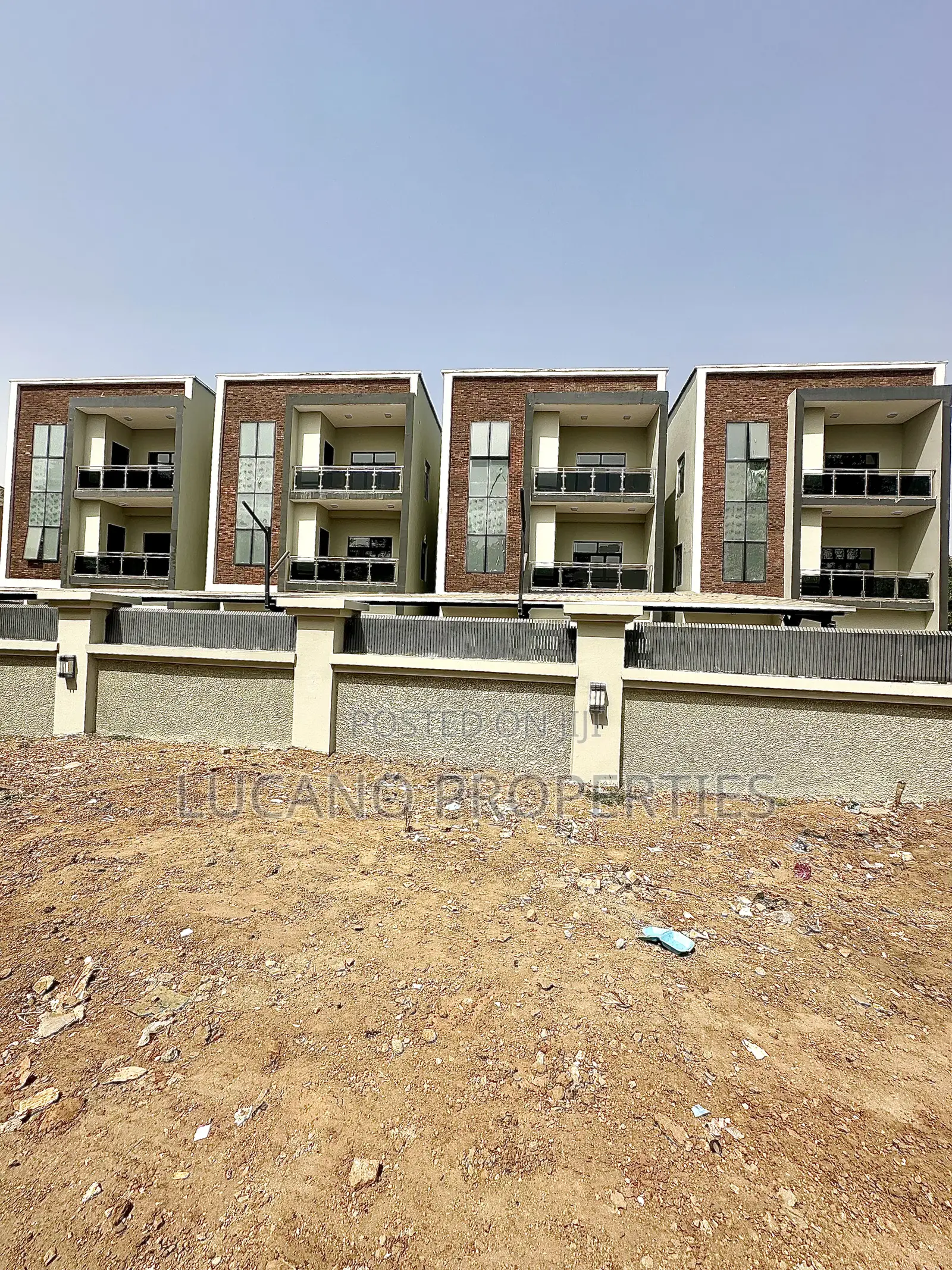 5bdrm Duplex in Utako for rent