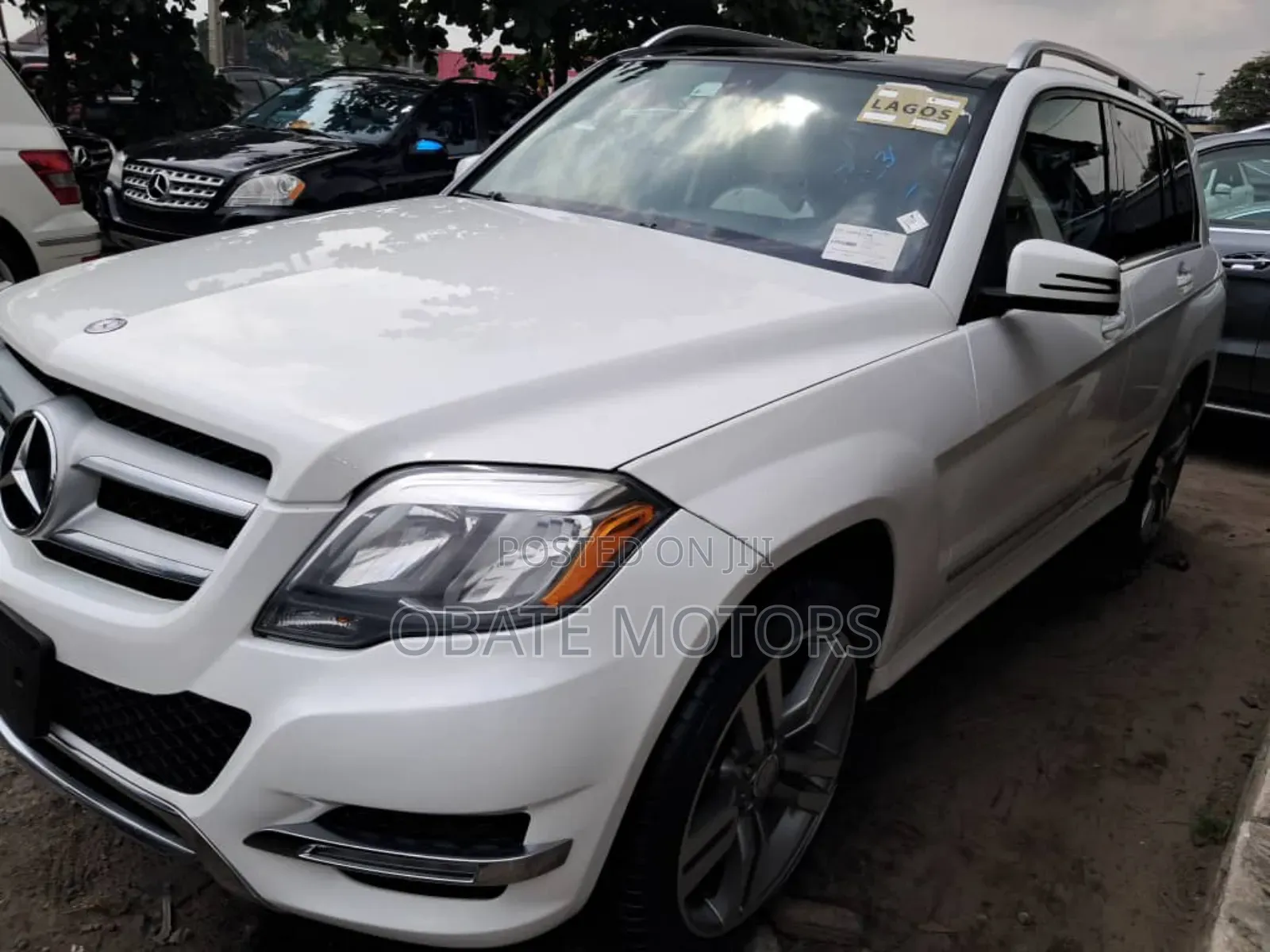 Mercedes-Benz GLK-Class Base GLK 350 4dr AWD 4MATIC (3.5L 6cyl 7A) 2015
