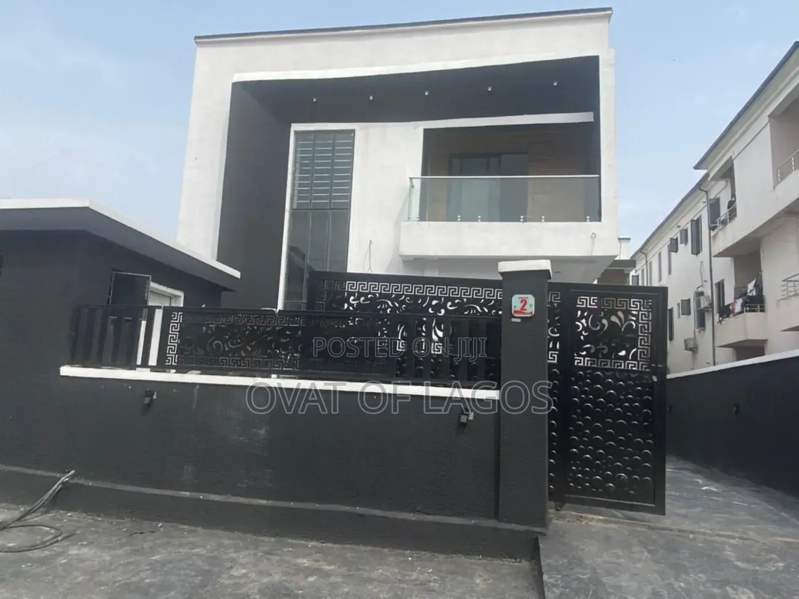 5bdrm Duplex in Harris Drive, VGC / Ajah for sale