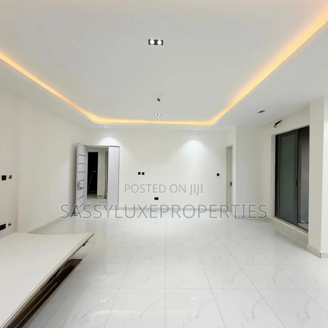 Furnished 2bdrm Apartment in Ikate for sale