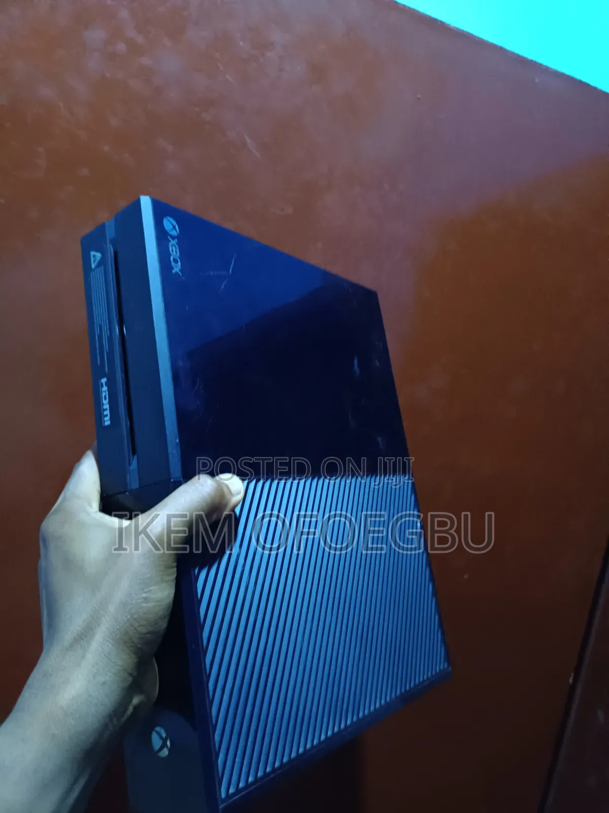Xbox One With 8 Games but It Is Console Only,No Pad ,No Adapter