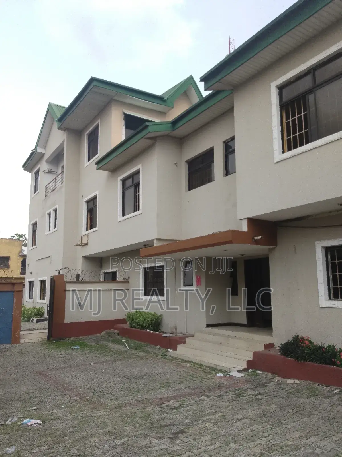 6bdrm Duplex in Ikeja GRA for rent