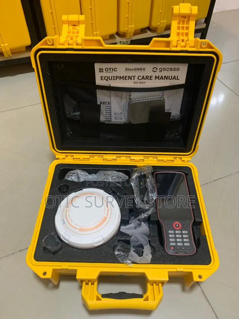 Sinognss T30 GNSS Receiver, GPS Surveying Device for Land Surveyors
