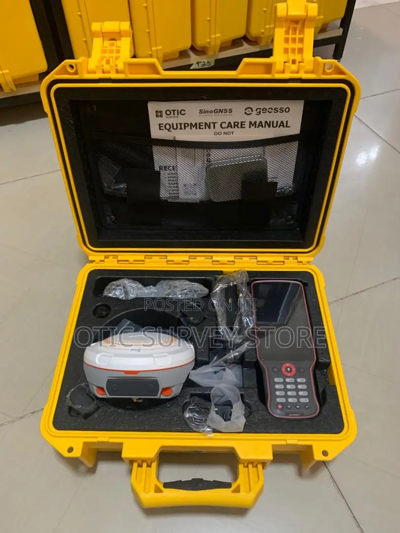 Sinognss T30 GNSS Receiver, GPS Surveying Device for Land Surveyors