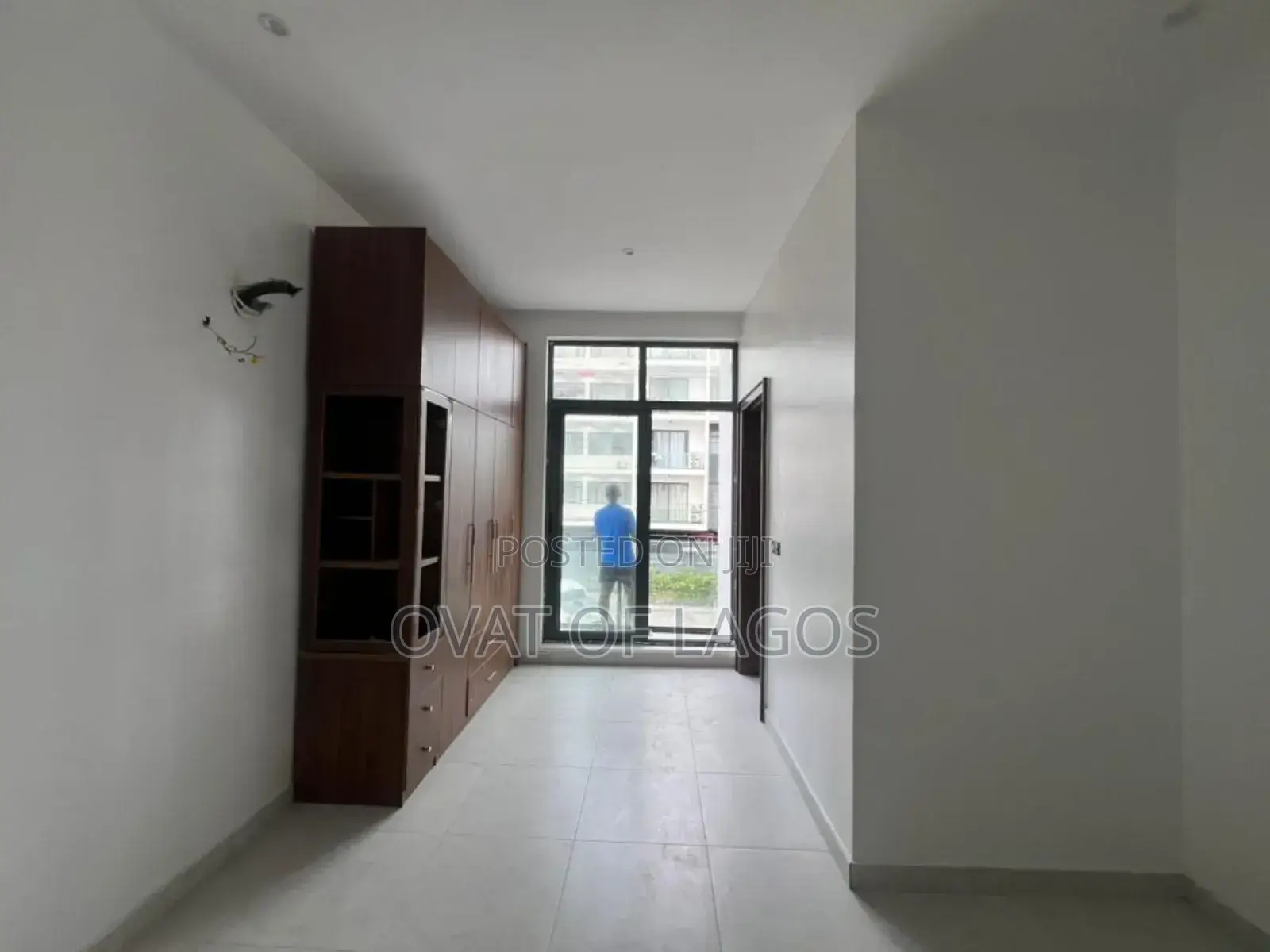 2bdrm Apartment in Lekki Phase 1 for sale