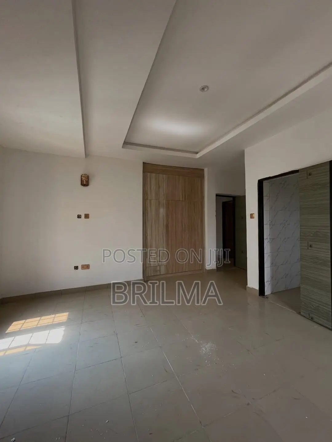 3bdrm Block of Flats in Durumi for sale