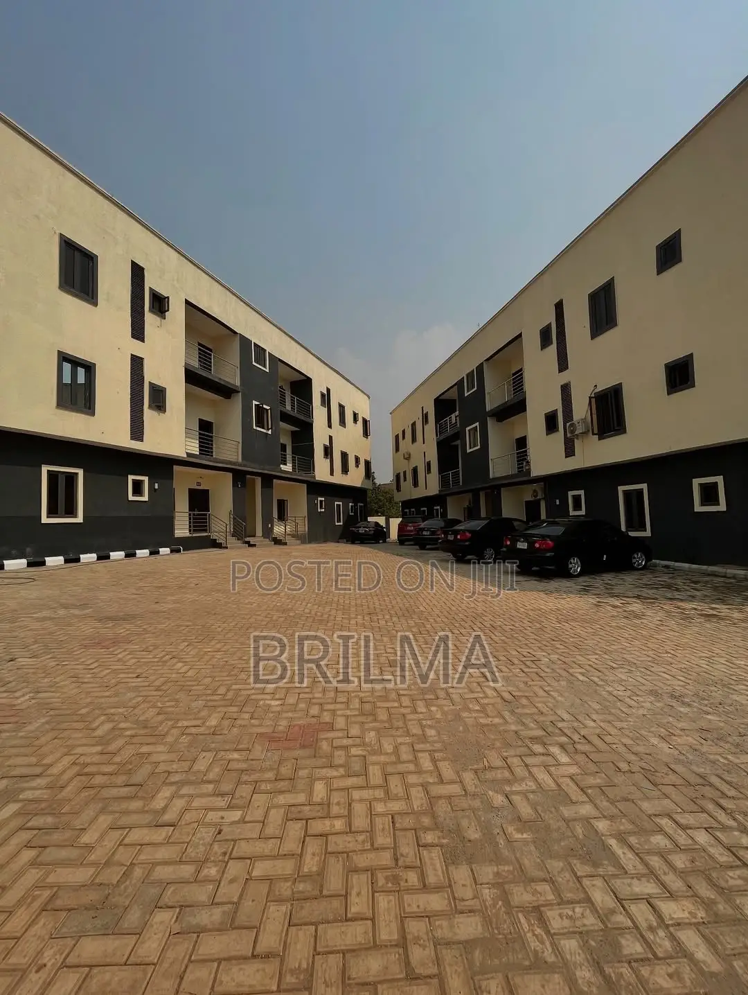 3bdrm Block of Flats in Durumi for sale