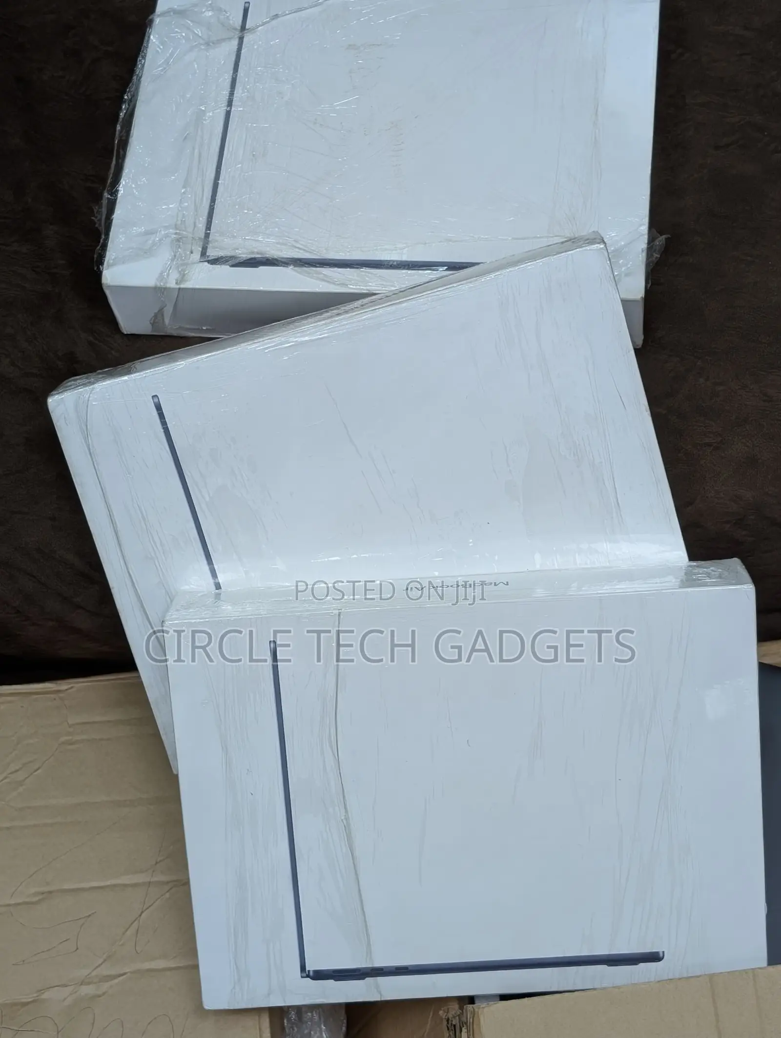 New Laptop Apple MacBook Air 2025 M4 15-Inch 16GB Apple M4 SSD 256GB