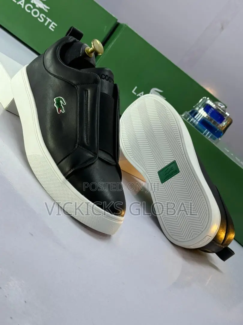 Lacoste Loafers – Timeless Elegance”