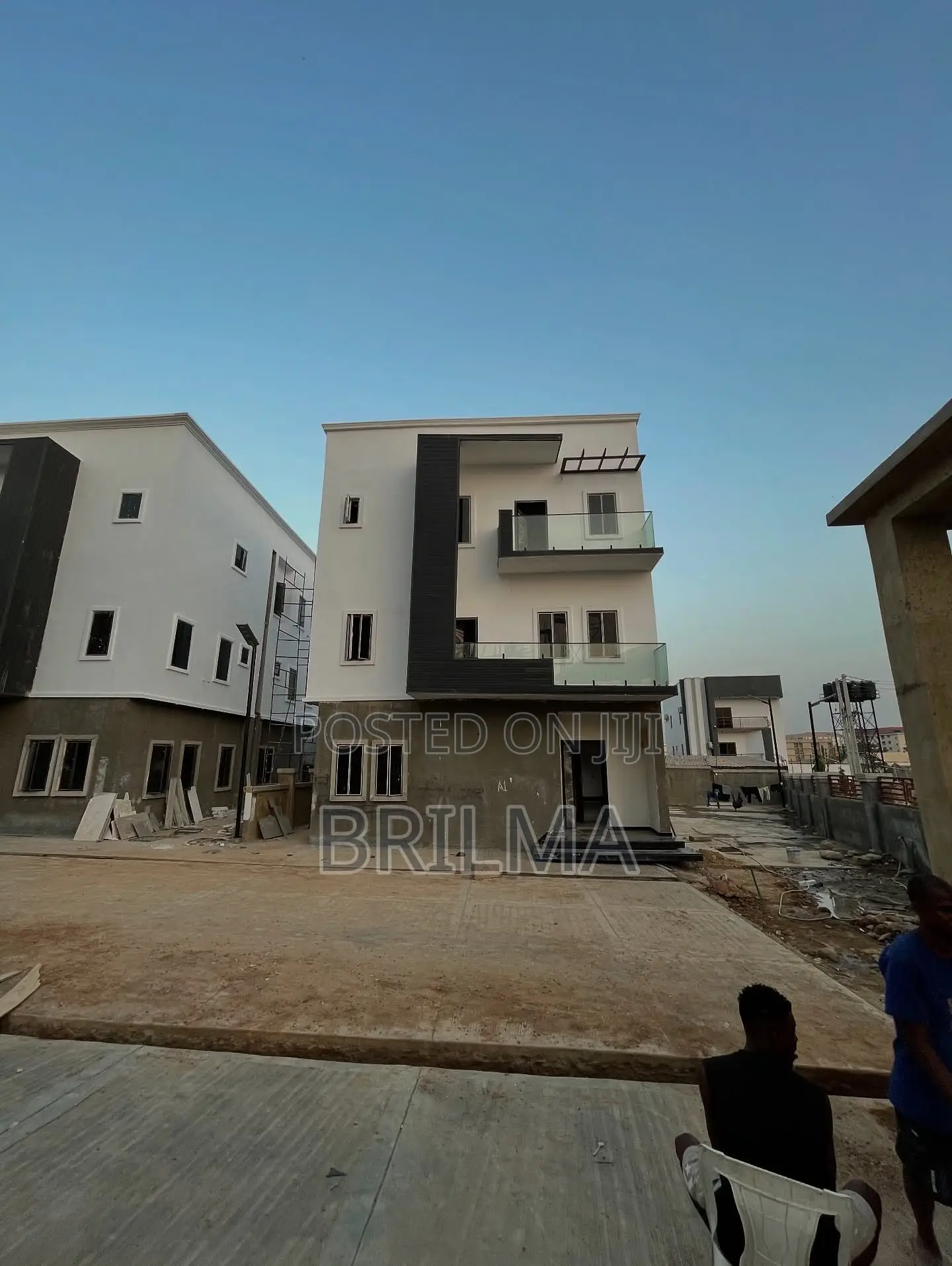 6bdrm House in Jahi for sale