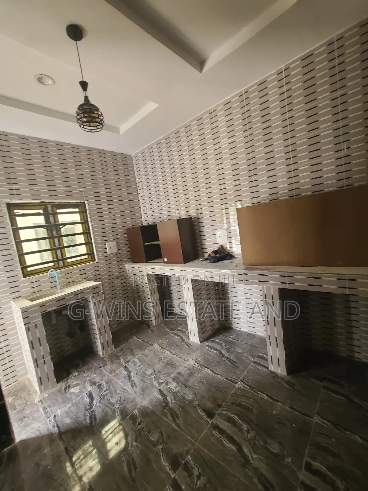 2bdrm Apartment in Okhuoromi Off, Benin City for rent