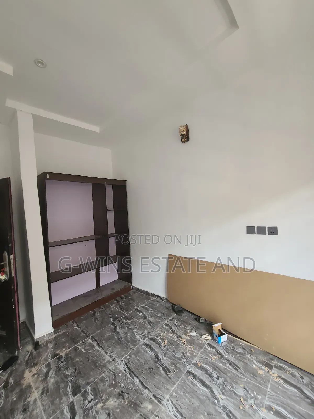 2bdrm Apartment in Okhuoromi Off, Benin City for rent
