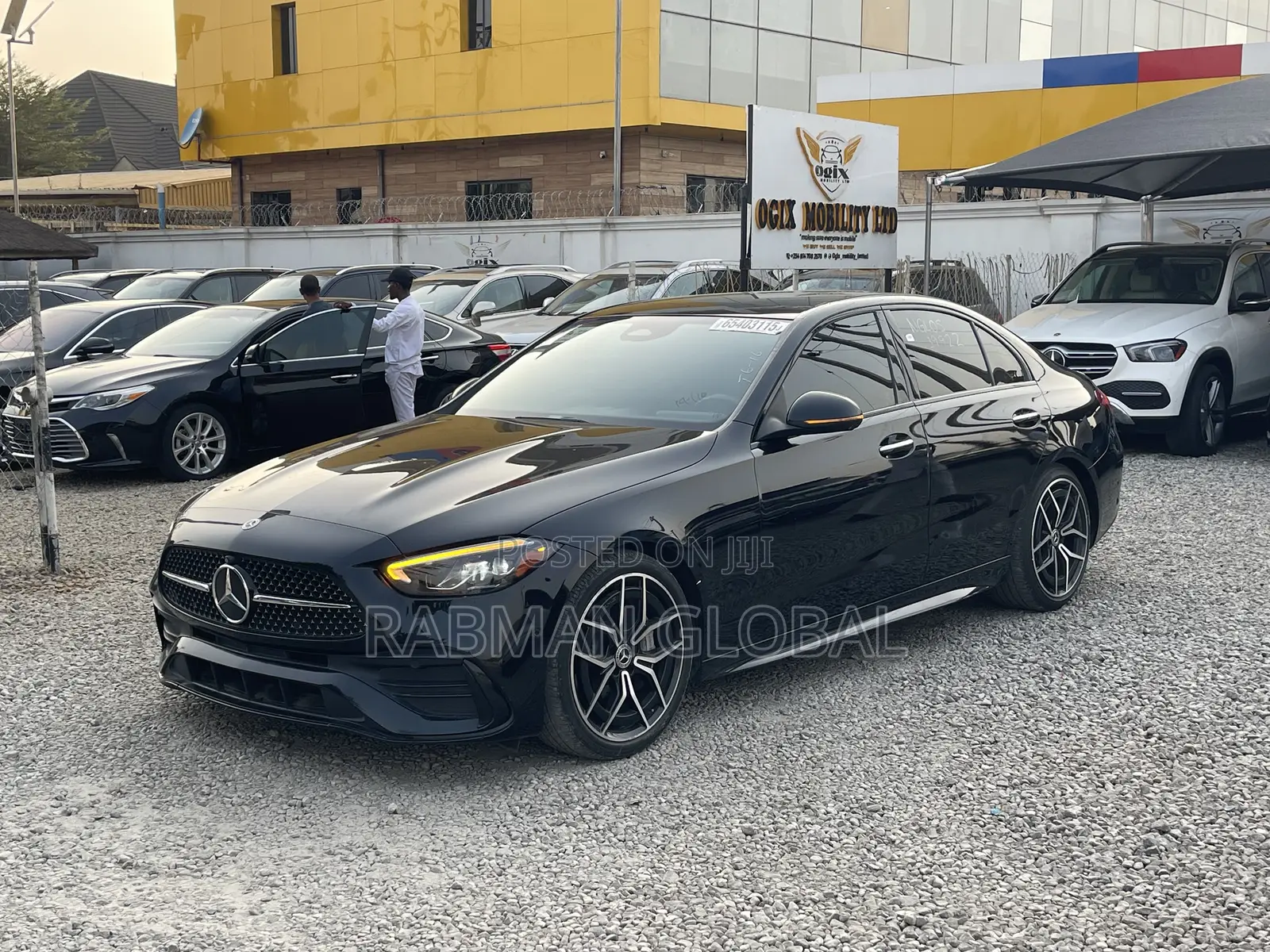 Mercedes-Benz C300 2022 Black