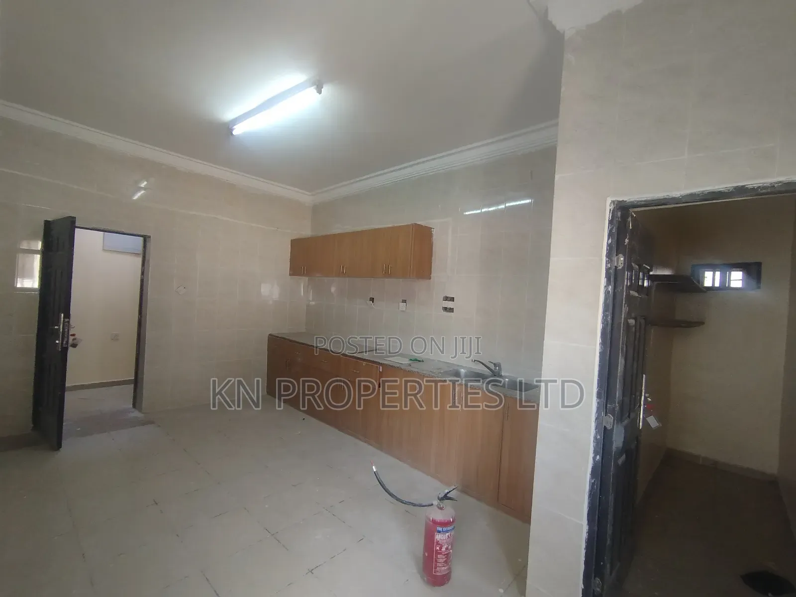 3bdrm Apartment in Wuse 2 for rent