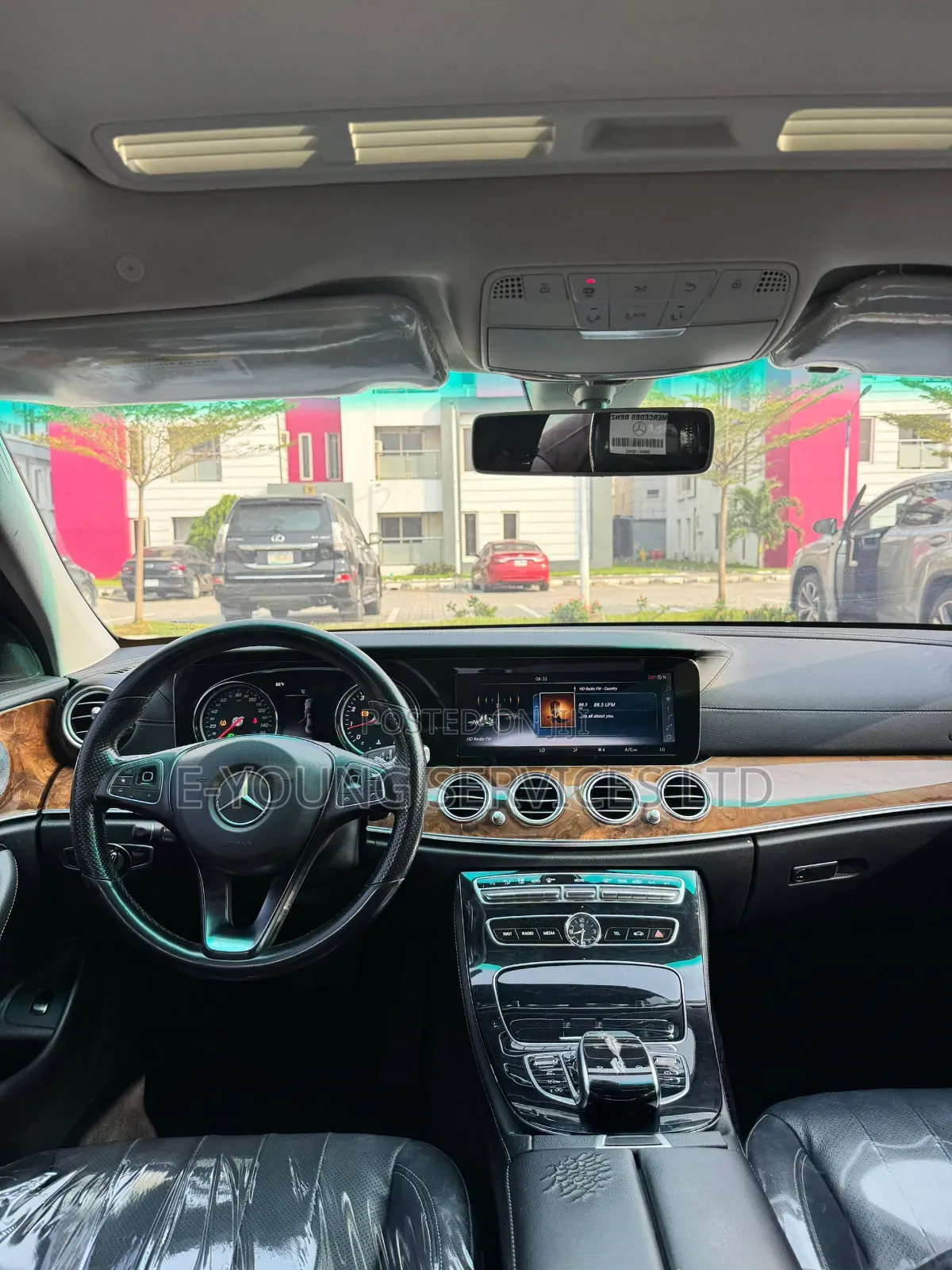 Mercedes-Benz E300 4Matic AWD Sedan (2.0L 4cyl 9A) 2017 Silver