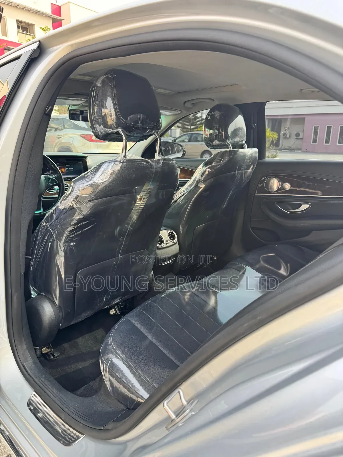 Mercedes-Benz E300 4Matic AWD Sedan (2.0L 4cyl 9A) 2017 Silver