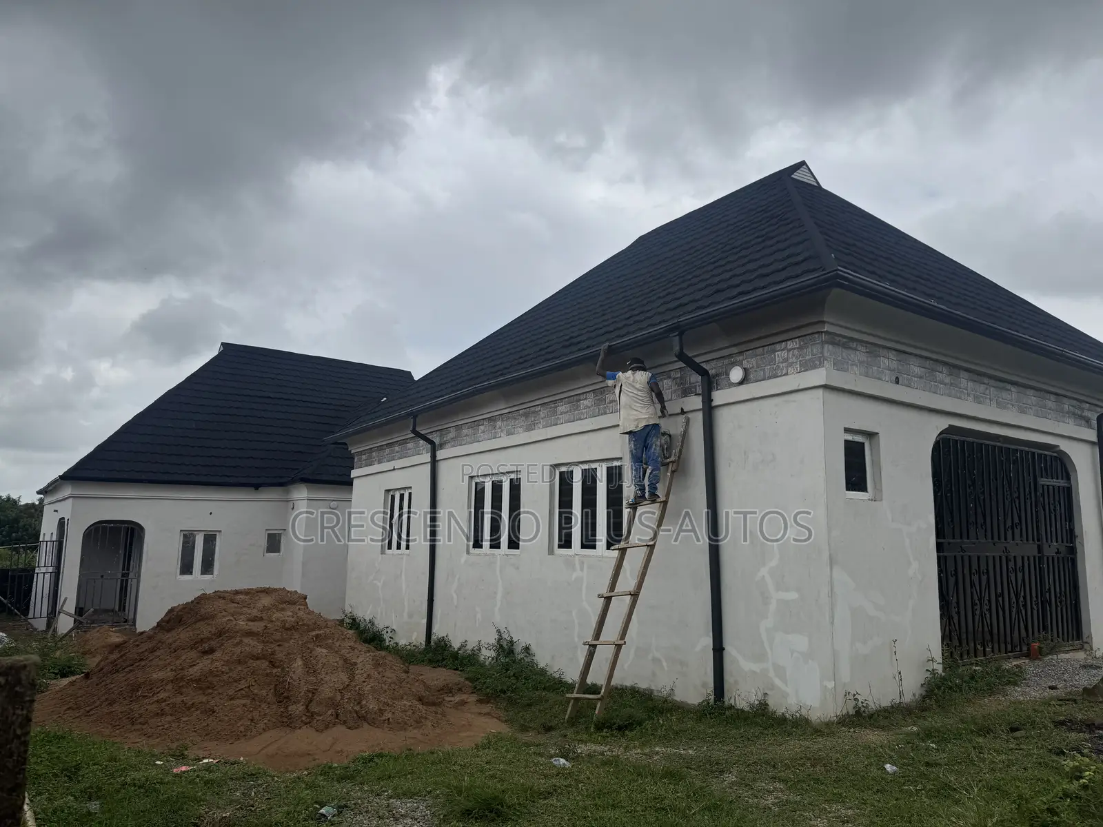 5bdrm Bungalow in Oluana, Ibadan for sale