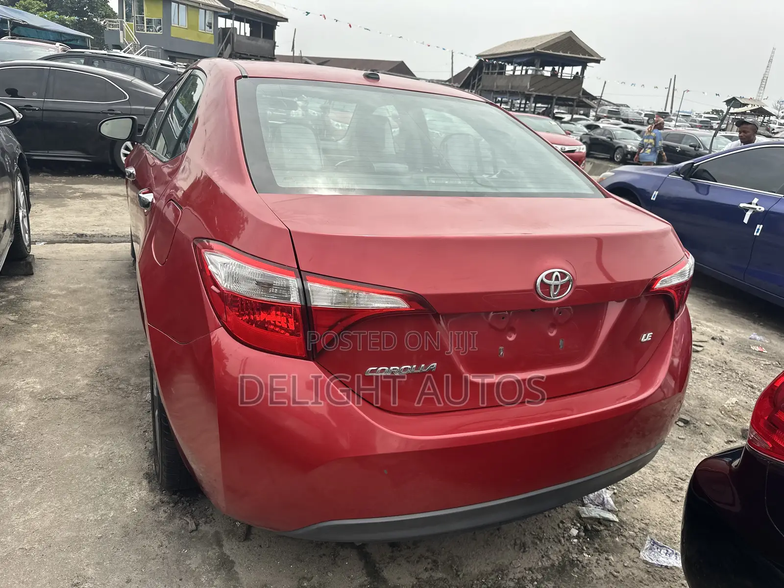 Toyota Corolla LE 4dr Sedan (1.8L 4cyl CVT) 2015 Red