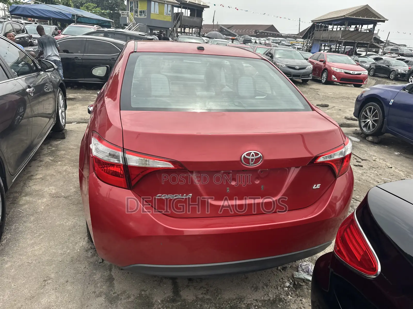 Toyota Corolla LE 4dr Sedan (1.8L 4cyl CVT) 2015 Red