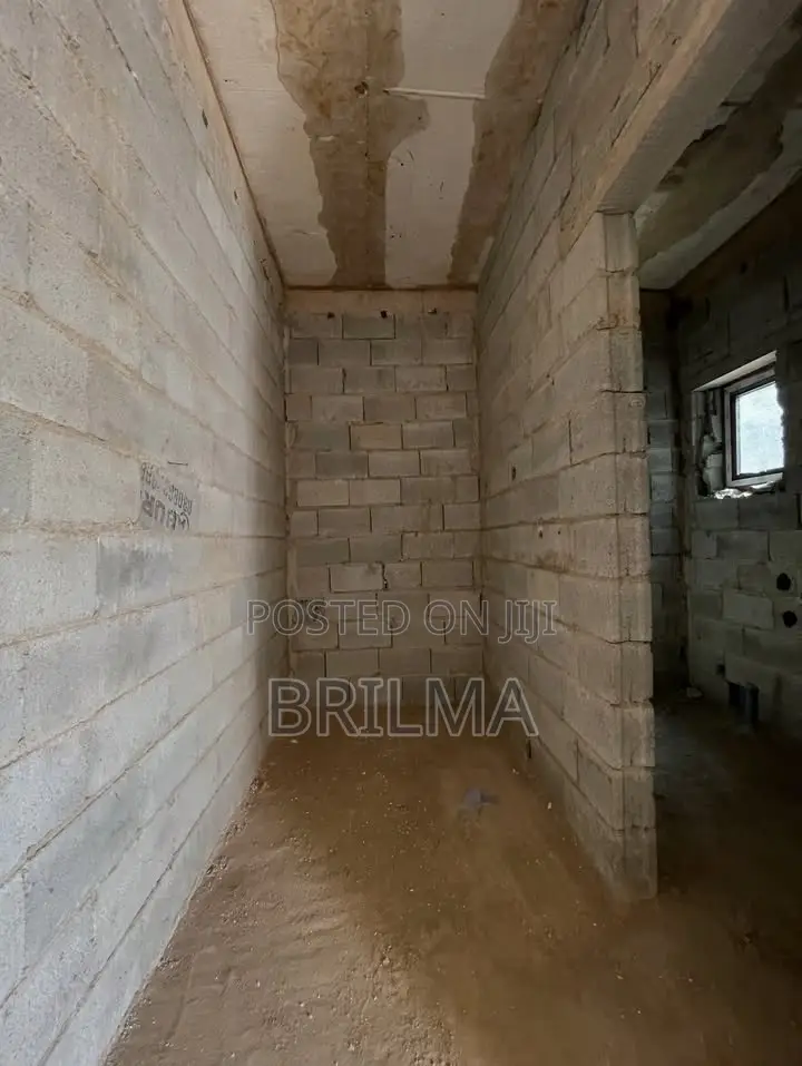 4bdrm Duplex in Mabushi for sale