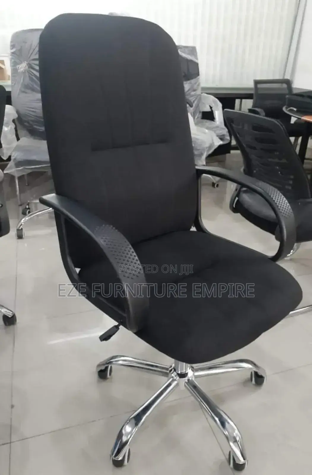 309s Highback Fabric Office Chair