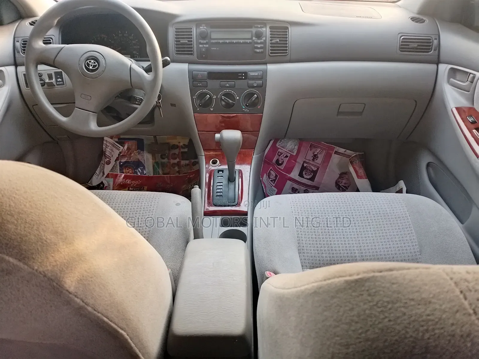 Toyota Corolla LE 2005 Silver