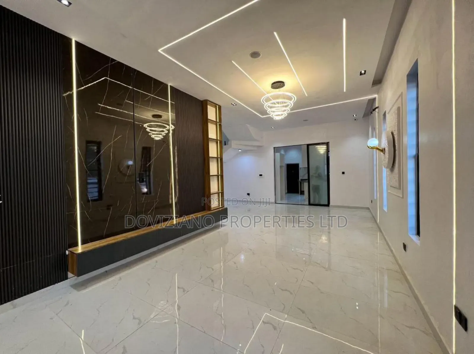 5bdrm Duplex in Ikota for sale